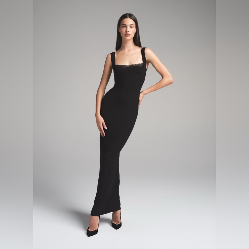 Skims, Soft lounge lace long dress with bralette